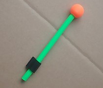 Корюшковый кивок силиконовый -10 грамм Красно зеленый приятен глазу  фирмы Стингер