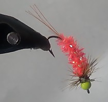 Уловистые грузовые мушки на Хариуса мелкого ленка ручьевую Форель мальму пеструшку каменку на крючках Мустад # 10 с длинным телом из синели SUPERFLU  Cristal Chenille -Small