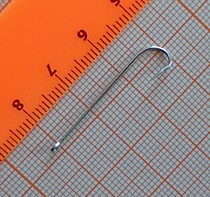 Maruto #  3300 # 7 Silver Крючок № 6 мм c длинным цевьем Корюшка № 6 мм(  - колечко 10 шт Крючки на  корюшку  в Охотске, Магадане, Сахалине и Чукотки.