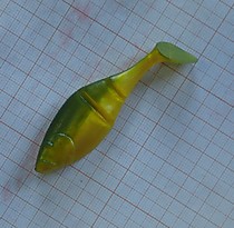 Твистер на окуея Резиновая рыбка на щуку, окуня, судака и ленка. Озерный гольян Сегментарный твистер с зеленой спинкой и бронзовым телом