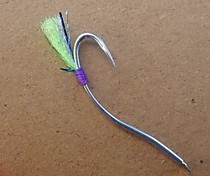 Плоский серебряный  длинный  крючок блесна Кобра 6.6 мм Зацеп у жала Лопатка для лески  корюшка зубатка на глубине с мушкой УФ и Фосфор  для Дудинки Ноглик магадана   Цена за 10 штук 