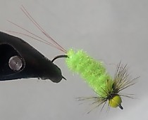 Уловистые грузовые мушки на Хариуса мелкого ленка ручьевую Форель мальму пеструшку каменку на крючках Мустад # 10 с длинным телом из синели HARELINE Small Trillobal Antron Chenille 