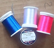 Textreme DANVILLE монтажная нить PLAT WAXED NULON 210 Den 100 m TXT Вощеная монтажная нить на узле воск скользит при затягивании слипается не нужно лакировать