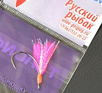 Крючки на горбушу октопус - 19 мм фирмы Оунер с мушкой креветка УФ Фукси ( лососевый цвет ) фирмы Атоас . Цвет Фукси японцы называют лососевым, считается лучшим по лососю Цена за пачку 5 шт крючков